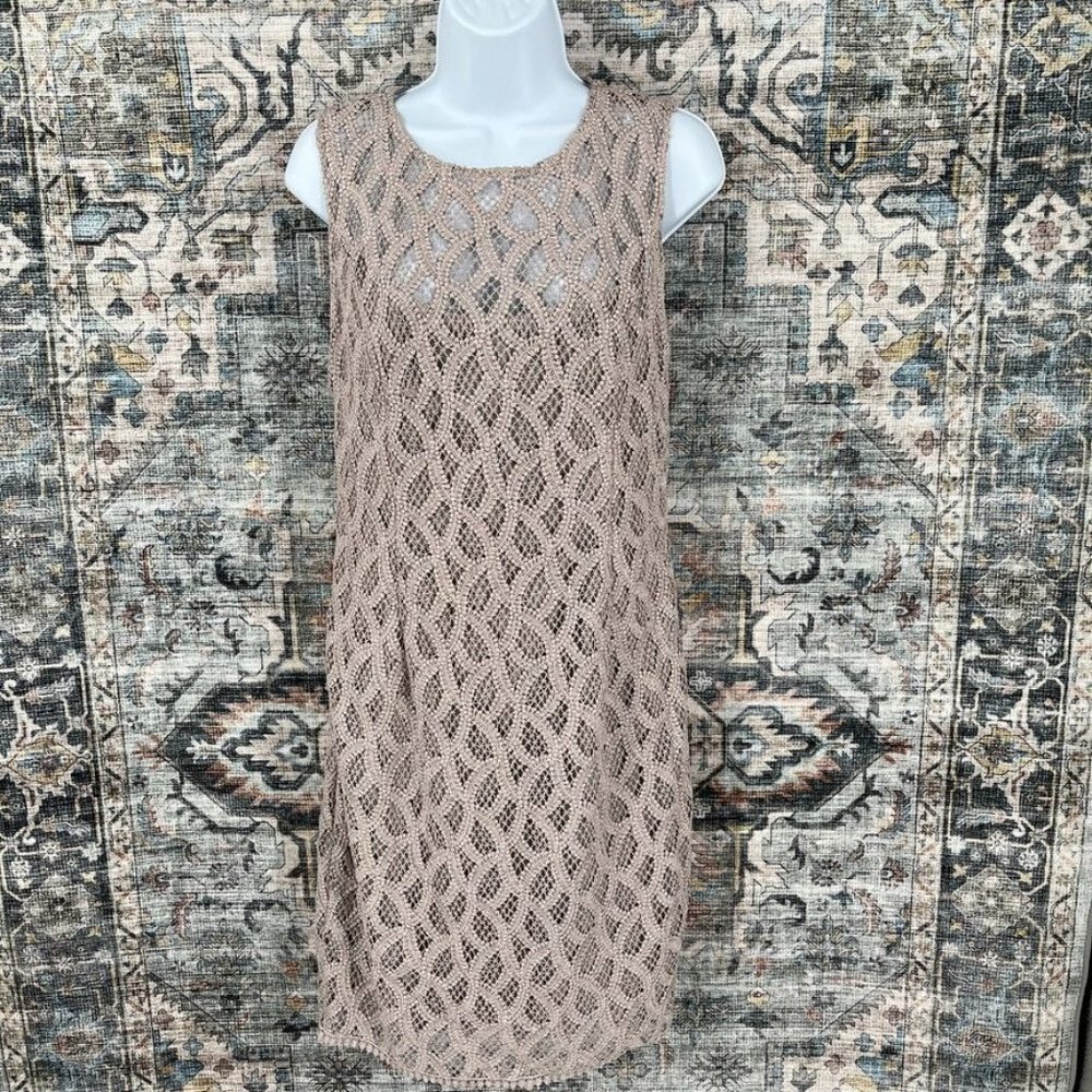 Vince Camuto Lace Cutout Cocktail Dress Lined Size 8 Sleeveless Metallic Mocha